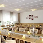 Wiedenhof 2* Хильден