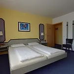 Wiedenhof 2* Хильден